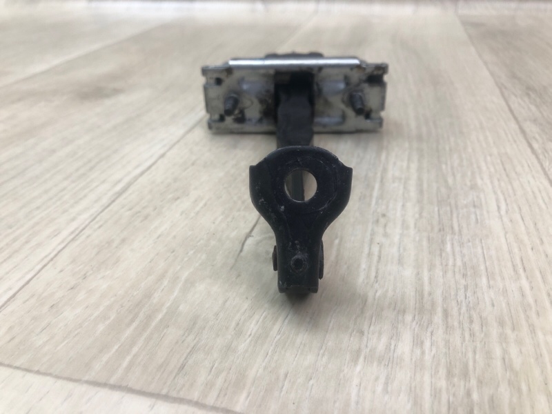 Ограничитель двери передний правый EXPLORER 10-20