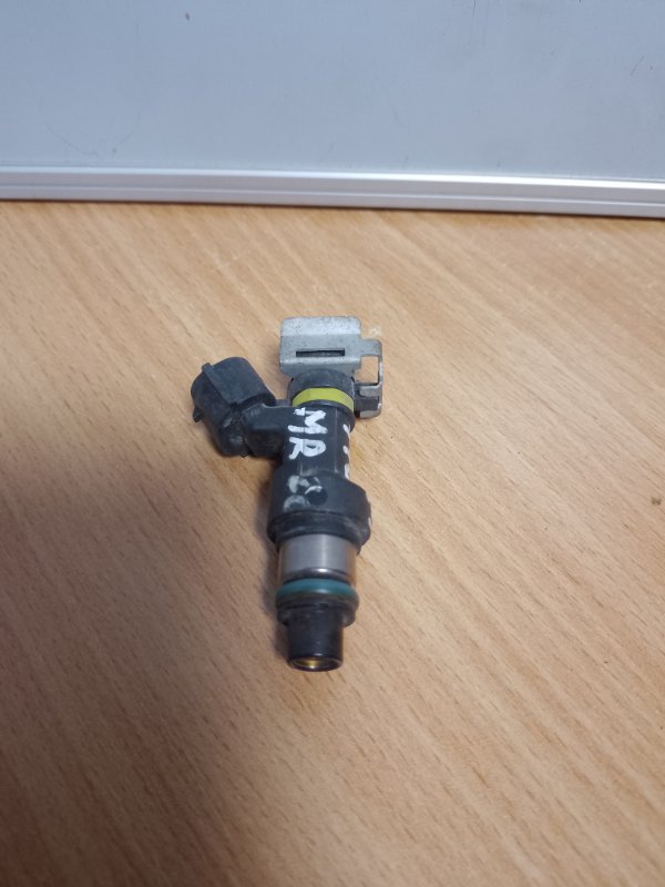 Форсунка топливная NISSAN QASHQAI 07-14 16600-EN200 Б/У