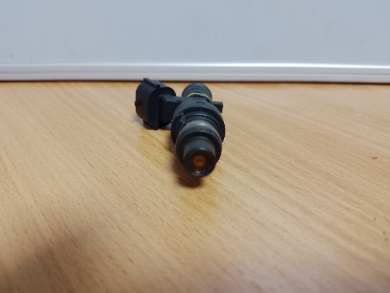 Форсунка топливная NISSAN QASHQAI 07-14 MR20