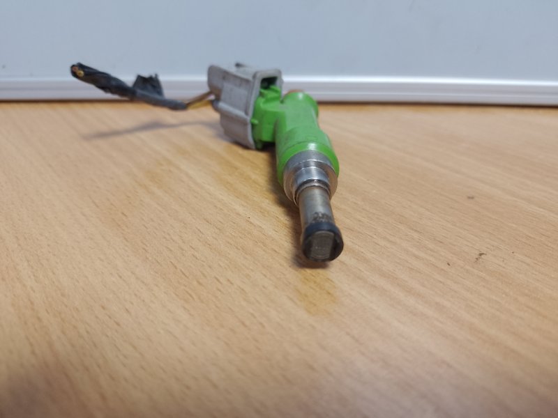 Форсунка топливная TOYOTA VENZA 09-16 AGV10 2.7 1ARFE