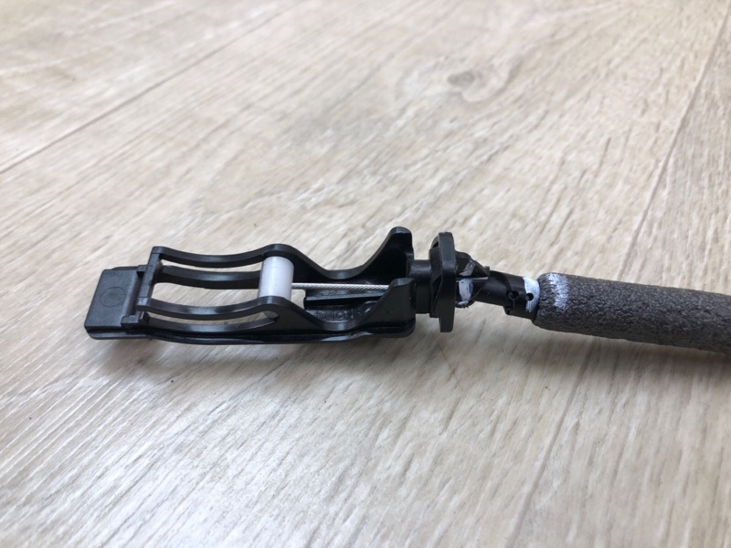 Замок двери передний правый TIGUAN 16-23 2018 DGUA 2.0