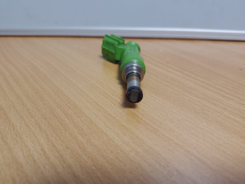 Форсунка топливная TOYOTA VENZA 09-16 AGV15 2.7 1ARFE