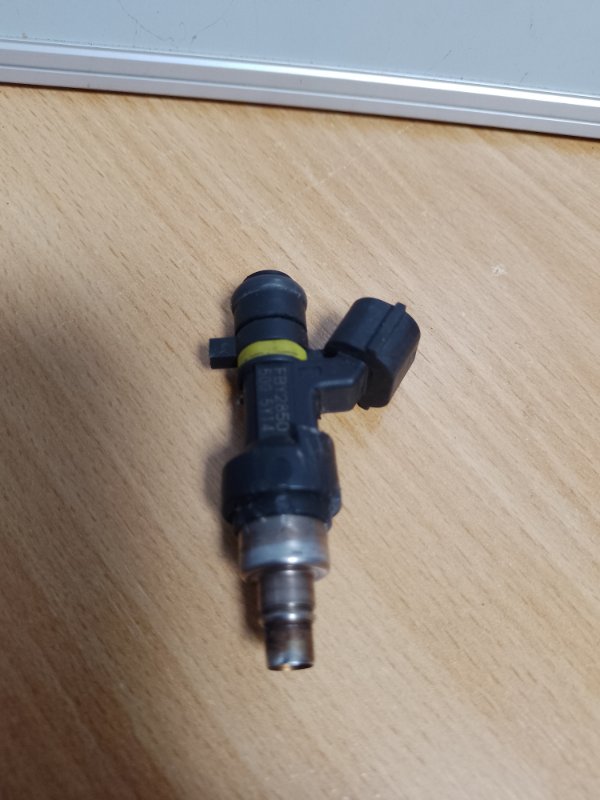 Форсунка топливная NISSAN QASHQAI 07-14 MR20 16600-EN200 Б/У