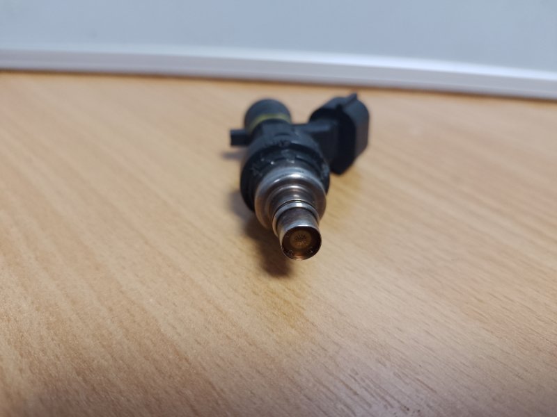 Форсунка топливная NISSAN QASHQAI 07-14 MR20