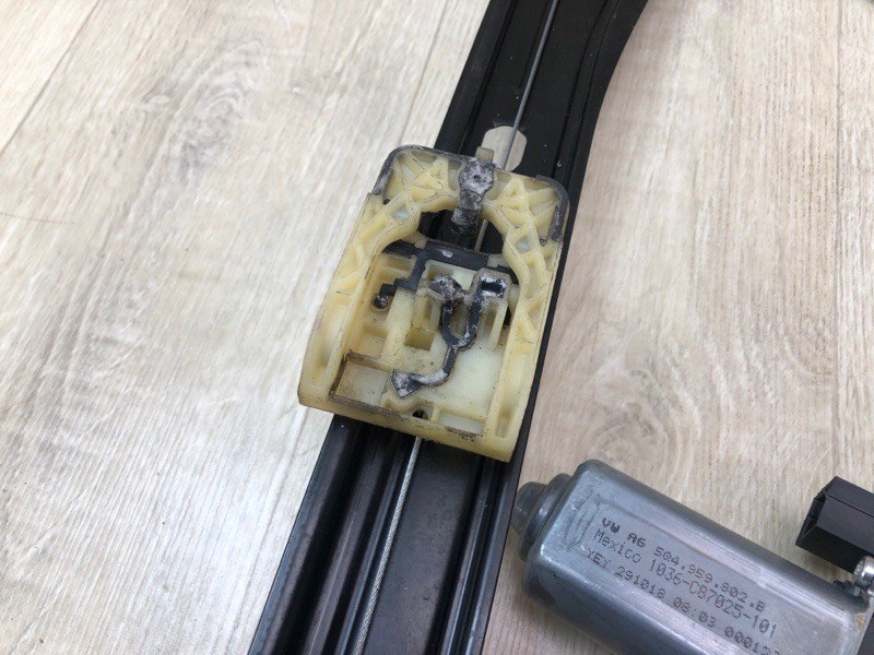 Стеклоподъемник передний левый TIGUAN 16-23 2018 DGUA 2.0