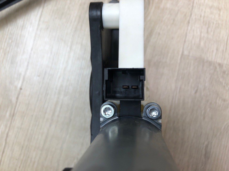 Стеклоподъемник передний левый TIGUAN 16-23 2018 DGUA 2.0