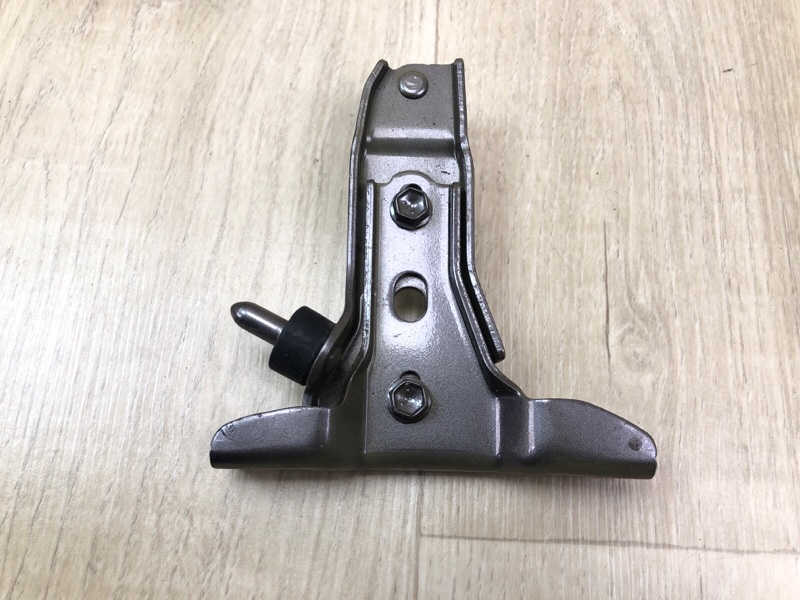 Ролик сдвижной двери верхний правый TOYOTA SIENNA 11-16 3.5 2GR-FE Ролик сдвижной двери верхний правый TOYOTA SIENNA 11-16 3.5 2GR-FE