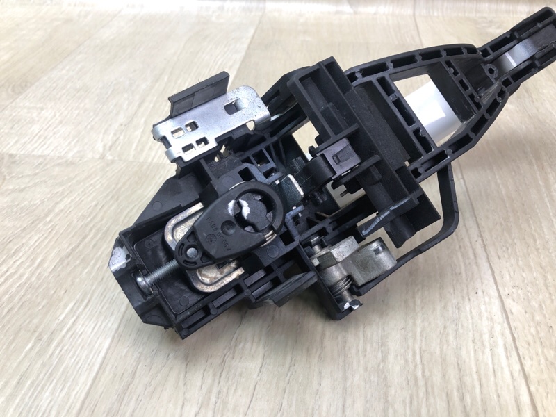 Ручка двери наружная передняя левая ESCAPE 12-19 2018 T15HDTX