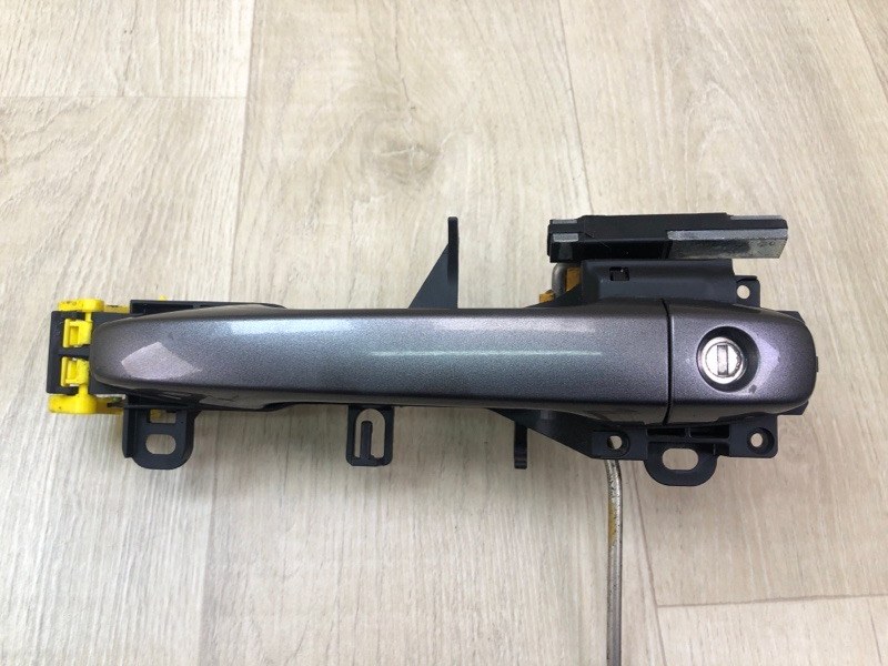 Ручка двери наружная передняя левая TOYOTA SIENNA 11-16 2014 3.5 2GR-FE 69210-0T010-B3 Б/У