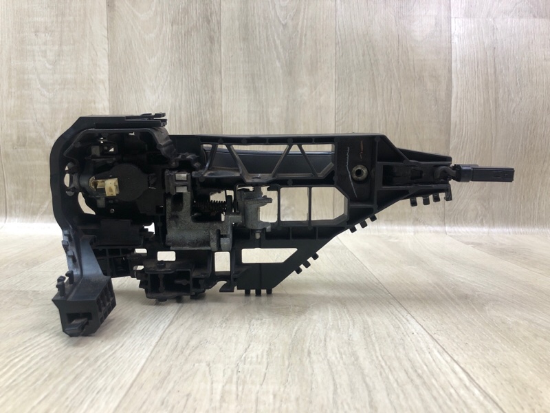 Ручка двери наружная передняя левая JOURNEY 08-20 2012 2.4 ED3 Ручка двери наружная передняя левая JOURNEY 08-20 2012 2.4 ED3