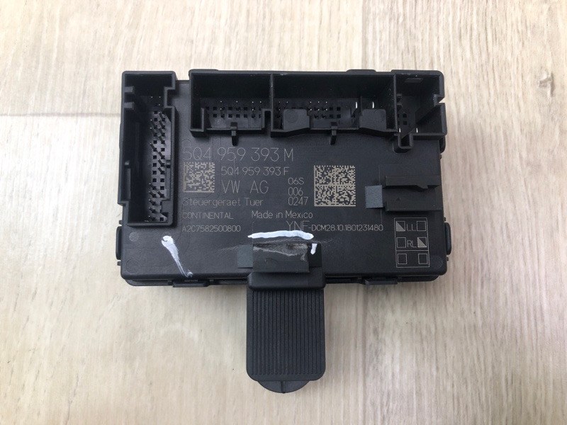 Блок управления дверей передний левый VOLKSWAGEN TIGUAN 16-23 2018 DGUA 2.0 5Q4 959 593 M Б/У