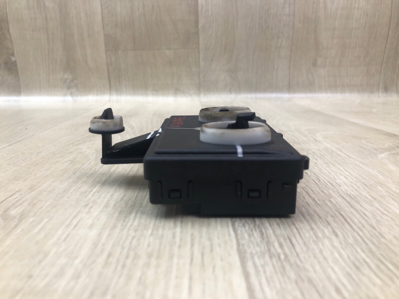 Блок управления дверей передний левый VOLKSWAGEN TIGUAN 16-23 DGUA 2.0