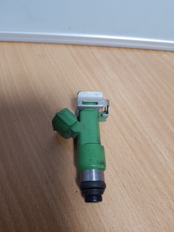 Форсунка топливная NISSAN ALTIMA L32 07-12 16600-JA10A Б/У