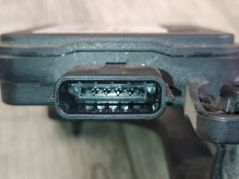 Датчик радарный передний IONIQ 5  21-