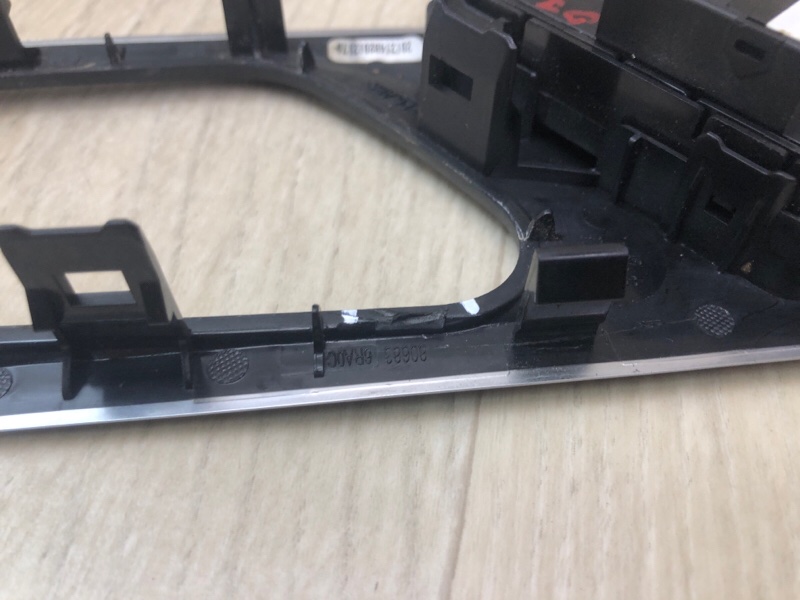 Блок кнопок памяти сидений передний левый X-TRAIL/ROGUE T33 20- 2021 2.5 PR25DD