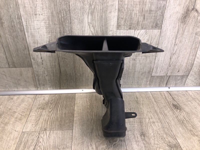 Воздухозаборник TOYOTA SIENNA 11-16 2014 3.5 2GR-FE 17750-0P010 Б/У