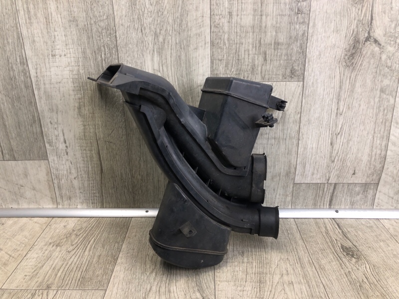 Воздухозаборник SIENNA 11-16 2014 3.5 2GR-FE