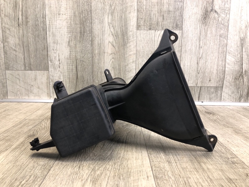 Воздухозаборник SIENNA 11-16 2014 3.5 2GR-FE