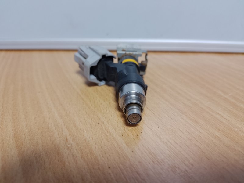 Форсунка топливная INFINITI G35 03-07 Седан 3.5 Форсунка топливная INFINITI G35 03-07 Седан 3.5