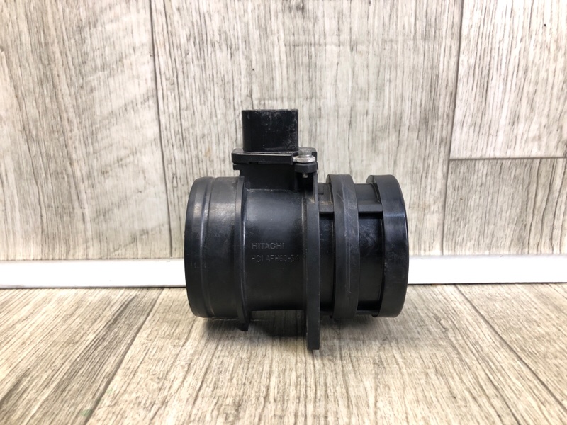 Расходомер воздуха TIGUAN 08-17 2012 2.0 CCTA