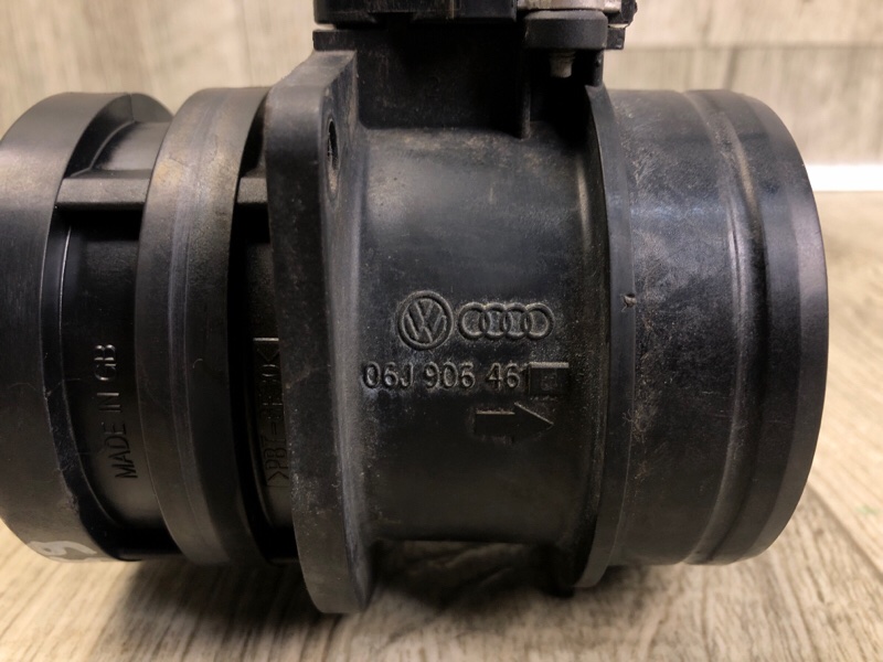 Расходомер воздуха TIGUAN 08-17 2012 2.0 CCTA