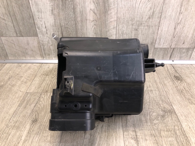 Корпус воздушного фильтра FX S50 03-08 2006 VK45DE