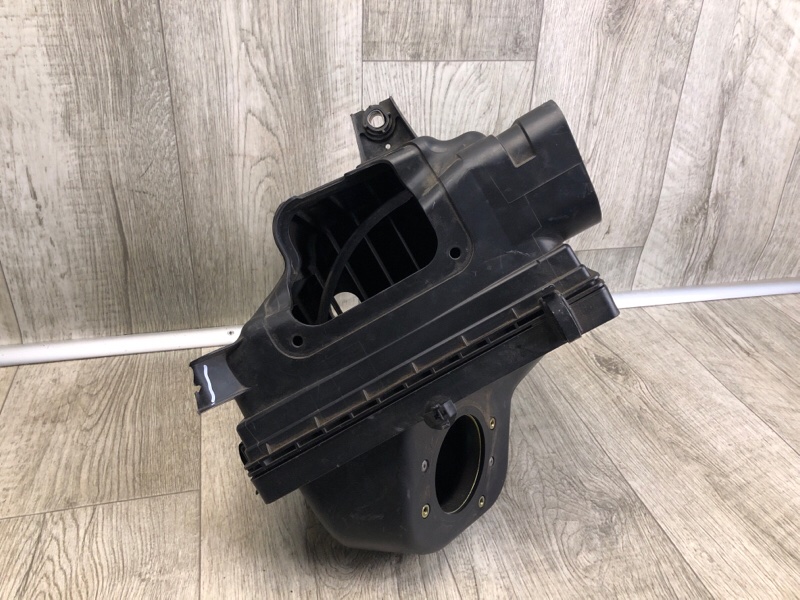 Корпус воздушного фильтра FX S50 03-08 2006 VK45DE