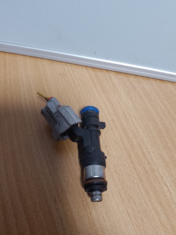 Запчасть форсунка топливная NISSAN SENTRA B17 12-21 2012 Седан 1.8 16600-3RC0A Б/У Форсунка топливная NISSAN SENTRA B17 12-21 2012 Седан 1.8 16600-3RC0A Б/У