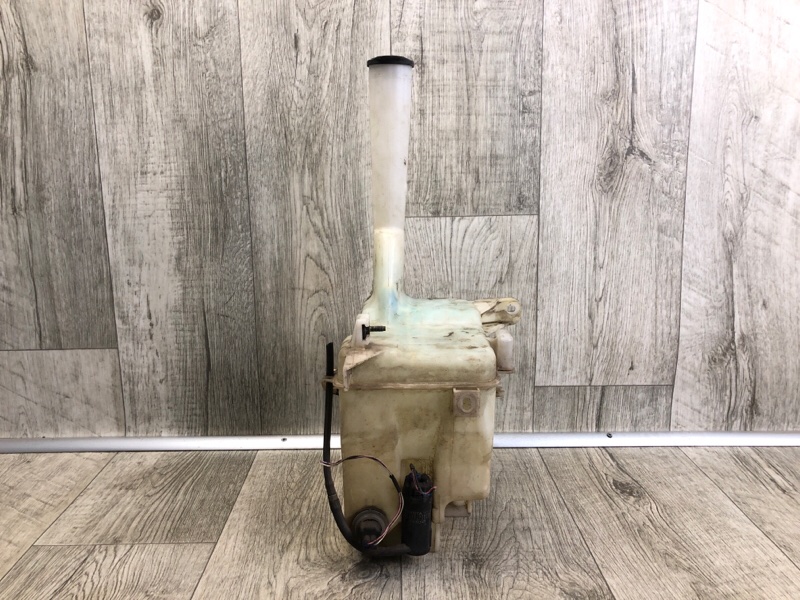 Бачок омывателя CAMRY 30 02-06 2002 3.0 1MZFE