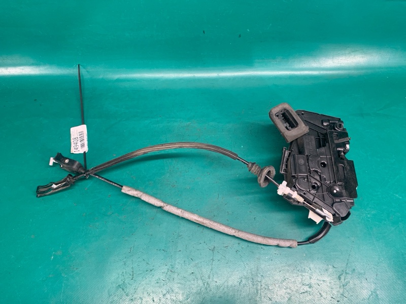 Замок двери задний правый VOLKSWAGEN JETTA USA 10-17 162 1.8 CPRA