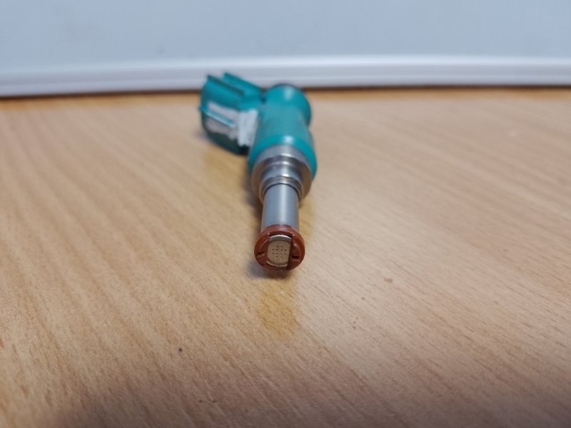 Форсунка топливная TOYOTA SIENNA 11-16 Форсунка топливная TOYOTA SIENNA 11-16