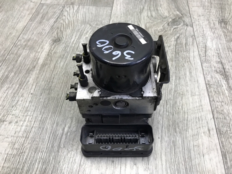 Блок ABS ACCORD CU8 / TSX 08-14 2010 2.4 K24Z3