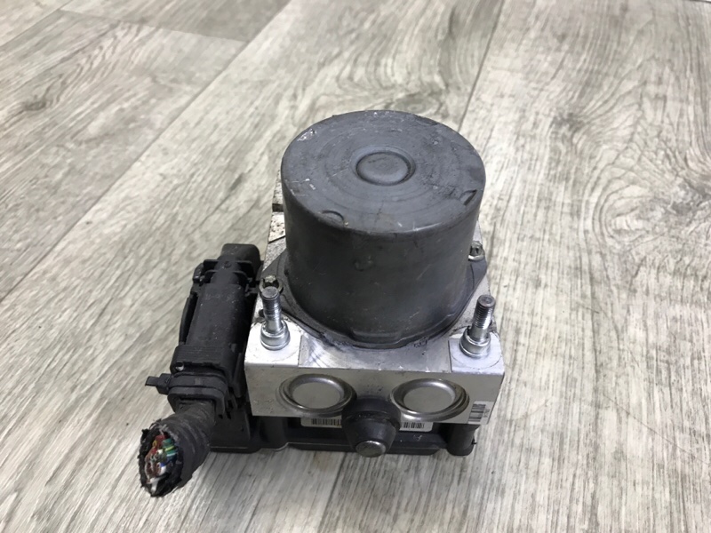 Блок ABS SUZUKI SX4 06-13 J20A