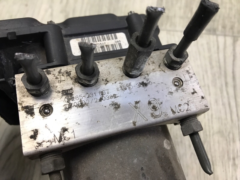 Блок ABS CAMRY 40 06-11 2007 3.5 2GR-FE