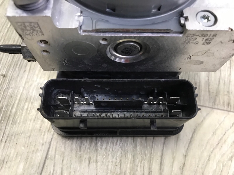 Блок ABS MUSTANG 15- 2017 Кабриолет 3.7 C37PDED Блок ABS MUSTANG 15- 2017 Кабриолет 3.7 C37PDED