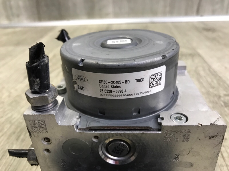 Блок ABS MUSTANG 15- 2017 Кабриолет 3.7 C37PDED Блок ABS MUSTANG 15- 2017 Кабриолет 3.7 C37PDED