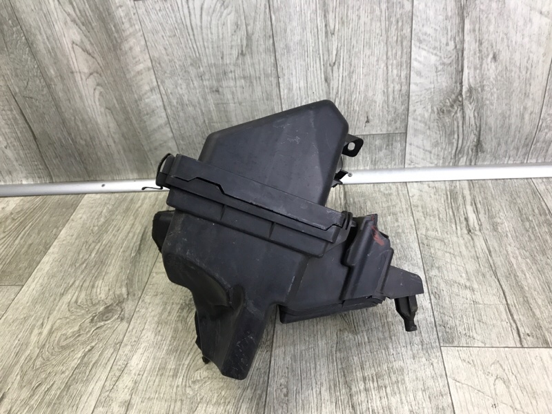 Корпус воздушного фильтра PATHFINDER R52 12-21 2013 3.5 VQ35DE