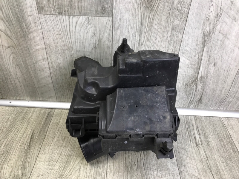 Корпус воздушного фильтра PATHFINDER R52 12-21 2013 3.5 VQ35DE