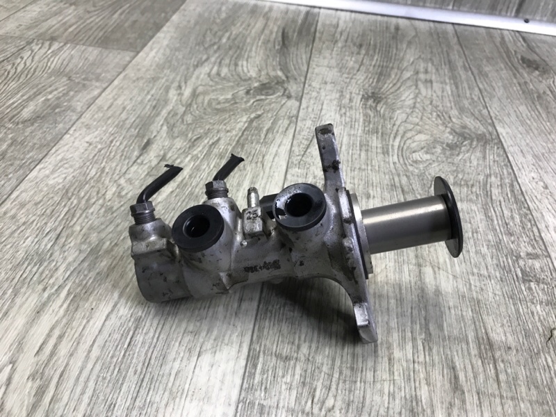 Главный тормозной цилиндр TIGUAN 16-23 2018 DGUA 2.0