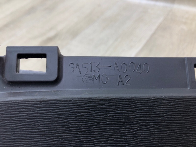 Подушка безопасности в колени левая SIENNA 11-16 2014 3.5 2GR-FE