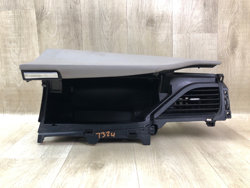 Бардачок SIENNA 11-16 2014 3.5 2GR-FE