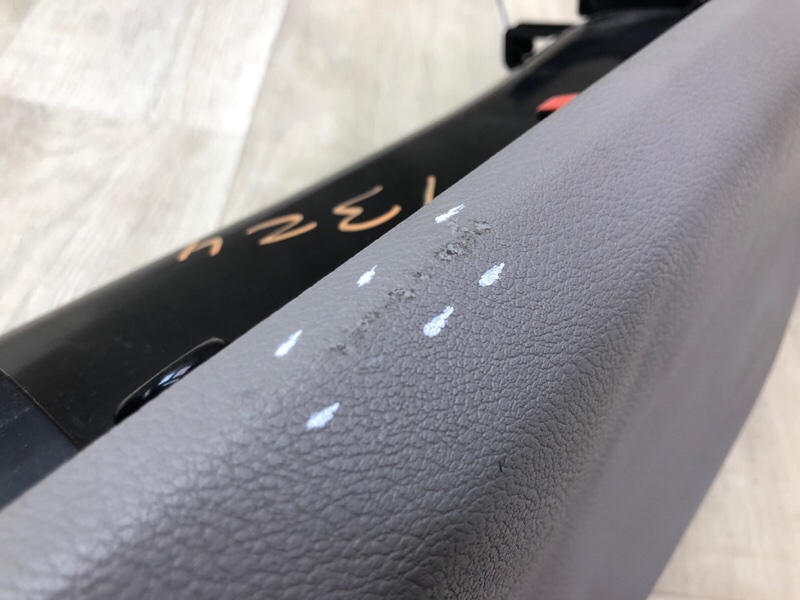 Бардачок SIENNA 11-16 2014 3.5 2GR-FE