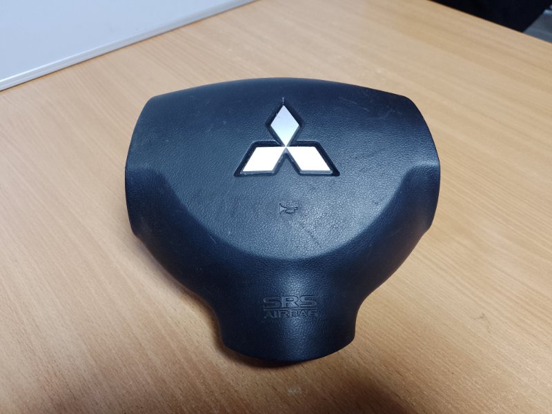 Подушка безопасности в руль MITSUBISHI OUTLANDER XL 05-13 7030A088XA Б/У