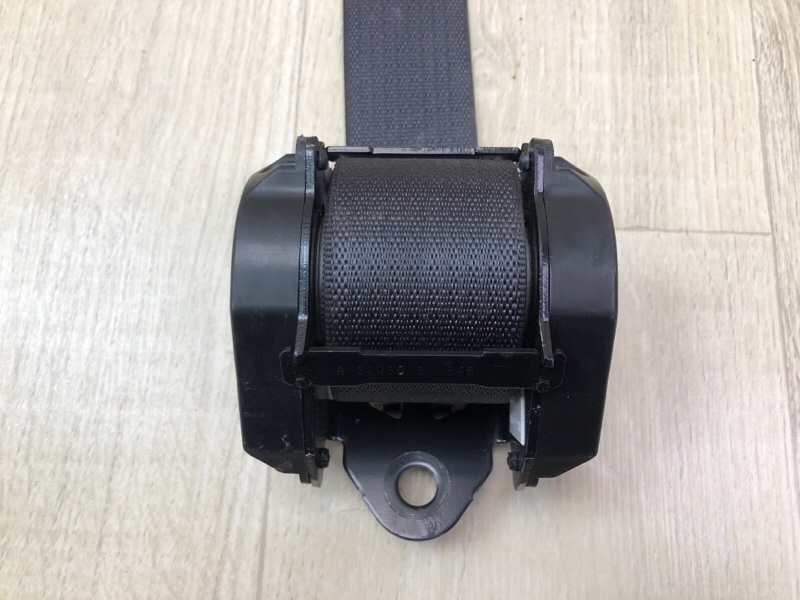 Ремень безопасности задний левый COMPASS 06-16 2014 2.0 ECN Ремень безопасности задний левый COMPASS 06-16 2014 2.0 ECN