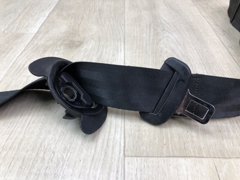 Ремень безопасности задний левый TIGUAN 16-23 2018 DGUA 2.0 Ремень безопасности задний левый TIGUAN 16-23 2018 DGUA 2.0