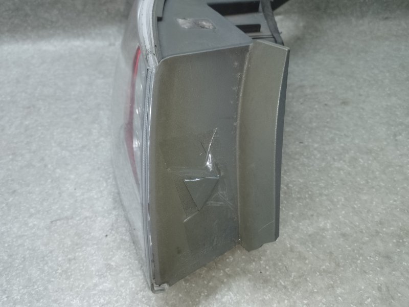 Фонарь наружный левый SONATA YF 10-14 Фонарь наружный левый SONATA YF 10-14