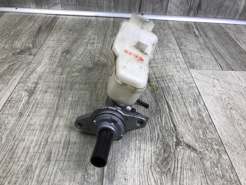 Главный тормозной цилиндр TOYOTA COROLLA 150 06-13 2011 1.8 2ZRFE 47201-02591 Б/У