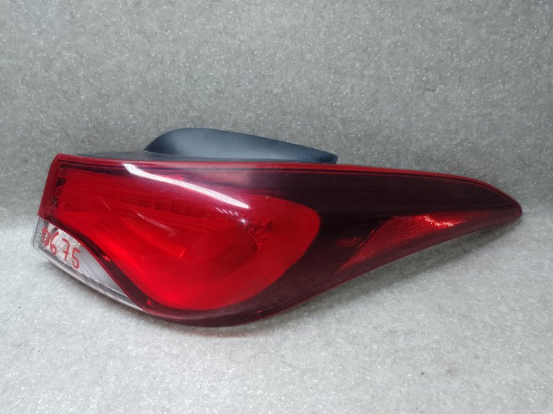 Фонарь наружный правый HYUNDAI ELANTRA MD 10-15 2015 1.8 G4NB 92402-3Y500 Б/У