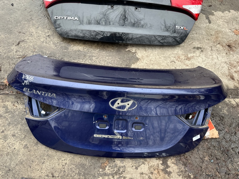 Запчасть крышка багажника HYUNDAI ELANTRA MD 10-15 69200-3Y010 Б/У Крышка багажника HYUNDAI ELANTRA MD 10-15 69200-3Y010 Б/У
