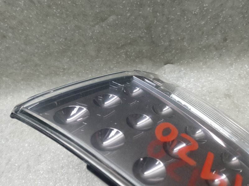 Фонарь внутренний правый OUTLANDER XL 05-13 2007 3.0 6B31 Фонарь внутренний правый OUTLANDER XL 05-13 2007 3.0 6B31